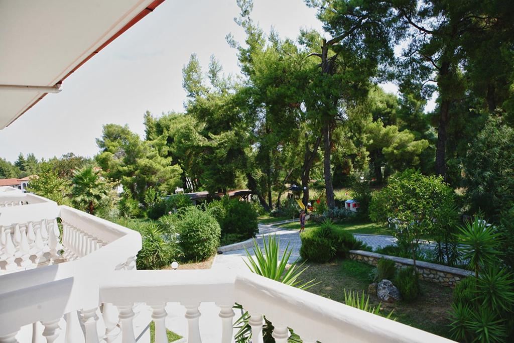 Chrouso Apartments Paliouri Exterior foto